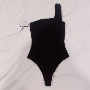 aritzia one shoulder bodysuit